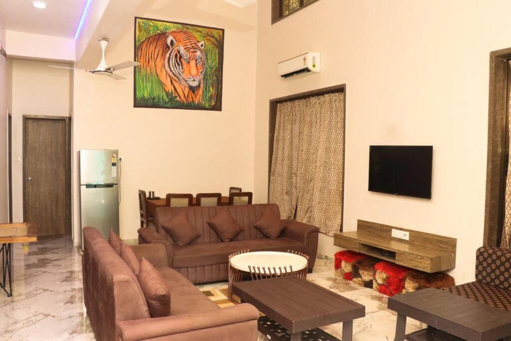 Gk Beach House 5Bhk Pvt Pool Villa Bombay Eksteriør billede